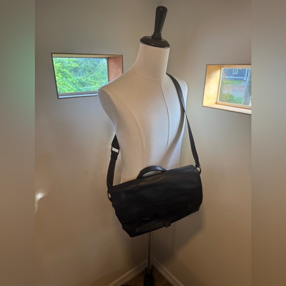 Coach Mixed Material Terrain Shoulder bag style F24673 - Picture 11 of 11